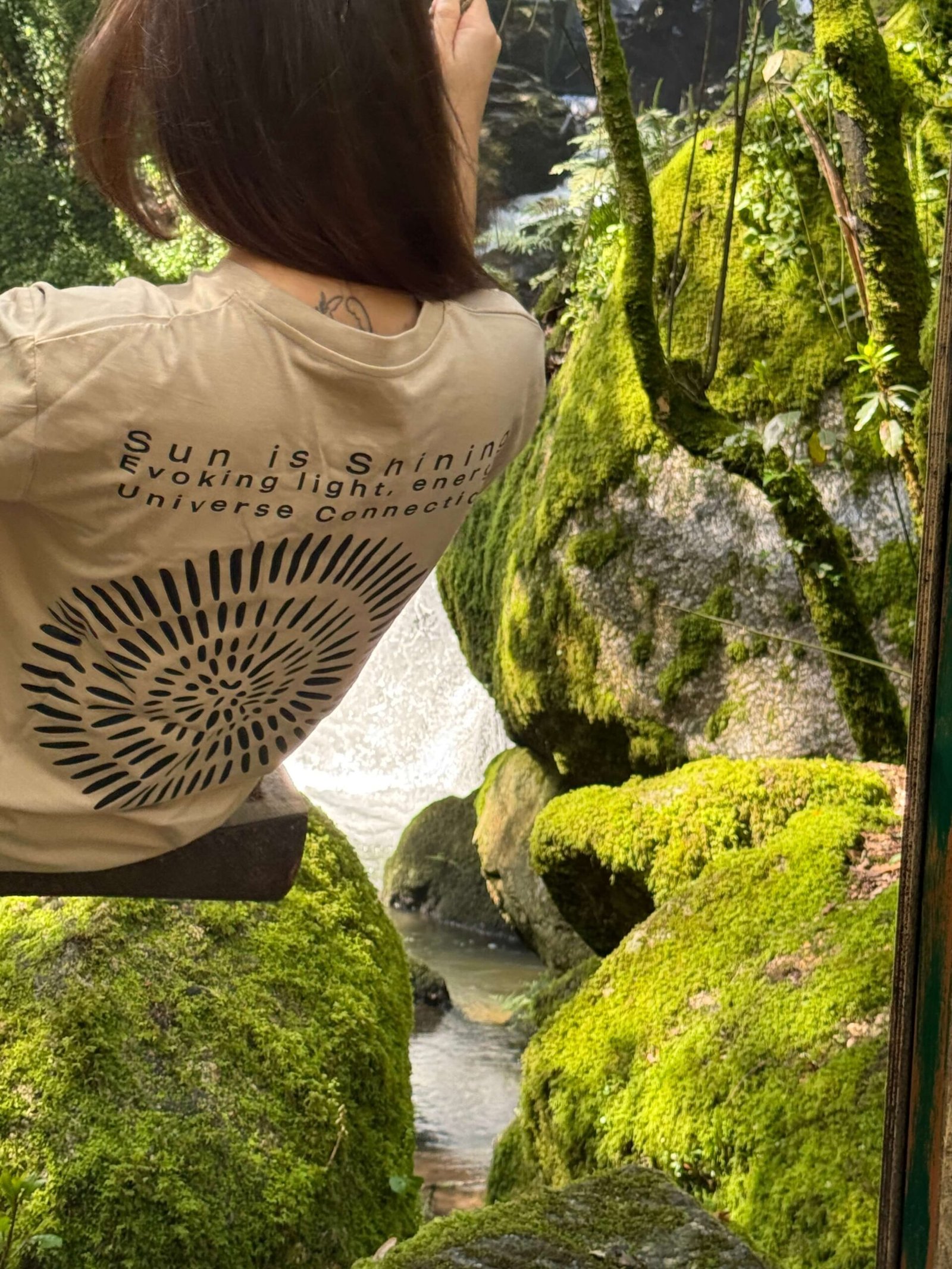 The sun is so shining