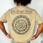 T-Shirt “Sun is Shine” – A Energia do Sol – Coleção Essence Kaya – Algodão Orgânico